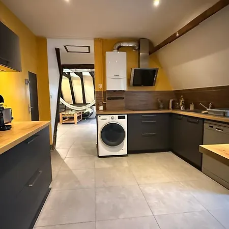 T3 Moderne En Hyper-centre Dans Batisse Xviie * Saumur